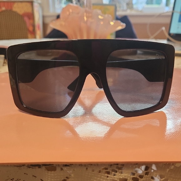 Dior Black Square Sunglasses - Picture 1 of 3